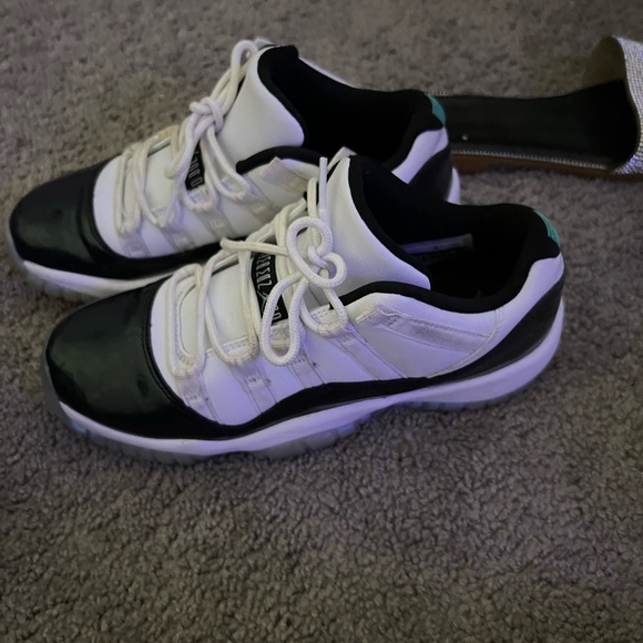 Kids Jordan retros - Picture 10 of 15